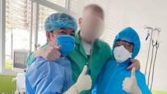 Phi công người Anh mắc COVID-19 có thể về nước vào ngày 12/7