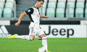 Rực sáng giúp Juventus thắng lớn, Ronaldo lập kỳ tích tuổi 36
