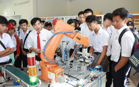 85% sinh viên trường nghề có việc làm lương cao sau khi tốt nghiệp