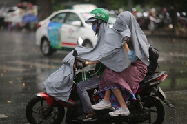 Miền Bắc sắp đón mưa dông, kết thúc đợt nắng nóng gay gắt trên 40 độ C 