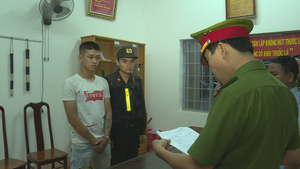 Hỗn chiến bằng dao rựa, bom xăng tại Đắk Lắk: Khởi tố, bắt tạm giam 12 đối tượng