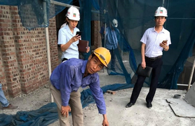 Hai công nhân ở Hải Dương rơi từ tầng 14, một người thiệt mạng