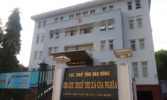 Tạm giữ cán bộ Chi cục thuế ở Đắk Nông nghi nhận tiền doanh nghiệp