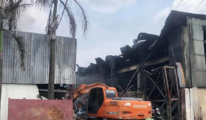 Cháy kho hóa chất ở Long Biên: Có hiện tượng sản xuất hóa chất 'chui'