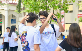 Thi vào lớp 10 chuyên: Thí sinh rạng rỡ vì đề Văn, tiếng Anh dễ 