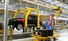 Thị trường ô tô lắp ráp khởi sắc nhờ chính sách giảm thuế trước bạ 50%