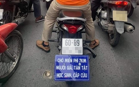 Dân mạng tìm kiếm anh xe ôm nhận chở khách miễn phí 7km