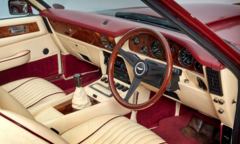 Chiếc Aston Martin V8 Volante của David Beckham được rao bán có gì đặc biệt?