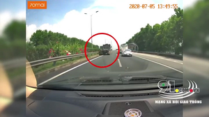 Xe ben đi lùi ở làn 120 km/h cao tốc Pháp Vân – Cầu Giẽ