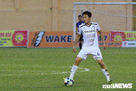 Trực tiếp bóng đá HAGL 1-0 Hà Tĩnh: Xuân Trường ghi dấu ấn vào bàn thắng 