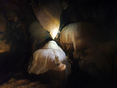 Hành trình khám phá hang OZO tại vương quốc hang động Quảng Bình