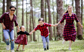 Khánh Thi - Phan Hiển khéo léo phủ nhận tin đồn hôn nhân rạn nứt