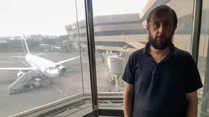 Mắc kẹt ở sân bay hơn 100 ngày vì COVID-19