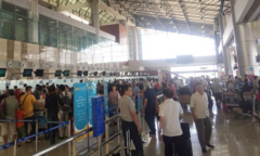 Giãn các chuyến bay tại Nội Bài sang giờ thấp điểm, tránh ùn tắc