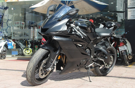 Sportbike Yamaha R6 giá 599 triệu đồng