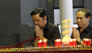 NSND Trung Anh, Xuân Bắc nghẹn ngào tiễn đưa bà Vi 'Của để dành' 