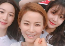 2 con gái ‘Mama Chuê’ xinh đẹp nhưng bị chê diễn xuất dở