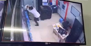 Bản tin 9/7: Bất ngờ nguyên nhân gã thanh niên hành hung nữ nhân viên bảo vệ 