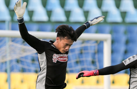 Thủ môn số 1 chấn thương, Bùi Tiến Dũng lần đầu đạp cỏ V-League 2020