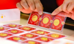 Giá vàng hôm nay 10/7: Giữ vững phong độ, trên ngưỡng cản 1.800 USD/ounce