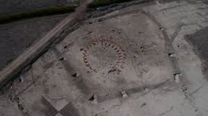 Bí ẩn bộ xương 2.000 tuổi bị trói chặt tay, úp mặt xuống mương nước