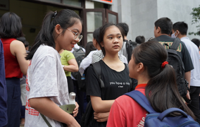 Đề Văn vào lớp 10 chuyên Khoa học Xã hội và Nhân văn bàn về tình cảm gia đình