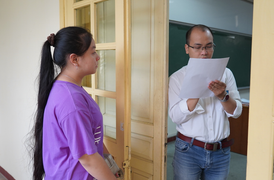 Hơn 3.500 thí sinh chạy đua giành suất vào hai trường chuyên 'hot' nhất Hà Nội