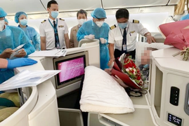 Công ty bảo hiểm sẽ chi trả thêm 1 tỷ đồng viện phí cho phi công người Anh