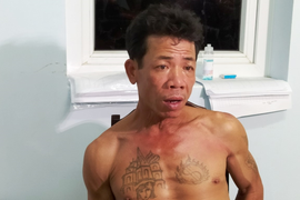 Quật ngã kẻ vác dao chém công an Đà Nẵng