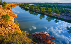 Người Australia lo Trung Quốc mua hết nguồn nước?