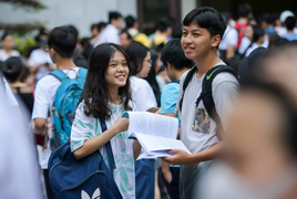 Thi Văn chuyên vào 10 trường KHXH&NV: Thí sinh 'than' đề dài và khó