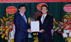 Công bố quyết định giao quyền Bộ trưởng Y tế với ông Nguyễn Thanh Long