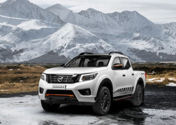 Nissan Navara Black Edition A-IVI vừa ra mắt, giá 845 triệu đồng tại Việt Nam
