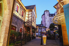 Bà Nà Hills tung combo đêm hấp dẫn, du khách bất ngờ bởi quá vui