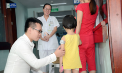 BV Nhi Trung ương đưa vào sử dụng nhiệt kế thông minh theo dõi nhiệt độ 24/24