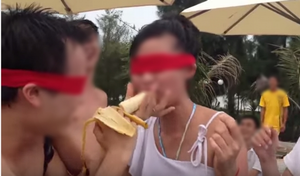 'Phải tham gia trò chơi tục tĩu khi team building, nghĩ lại vẫn rùng mình'