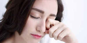 Lợi ích bất ngờ của cái chớp mắt đối với sức khỏe của bạn