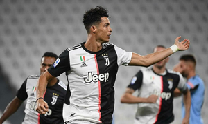 Ronaldo phá sâu kỷ lục ghi bàn tại Seria A 