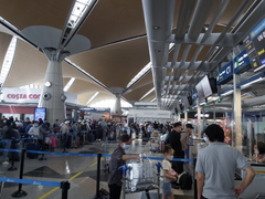 Việt Nam đưa hơn 300 công dân từ Malaysia về nước