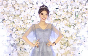 Hoa khôi 10X Đại học Tài chính - Ngân hàng Hà Nội đam mê kinh doanh