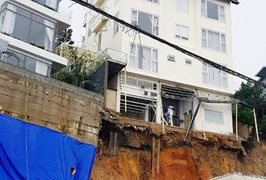 Đà Lạt mưa lớn, khách sạn di dời khẩn cấp du khách