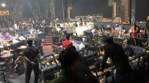 Video: Hàng trăm cảnh sát đột kích bar B-Club ở TP.HCM