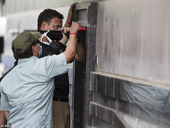 Hết hạn chót, đặc vụ Mỹ tiến vào lãnh sự quán Trung Quốc ở Houston 