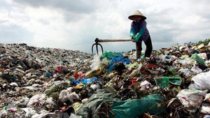 Bãi rác lớn nhất Hà Nội sắp hết chỗ chứa
