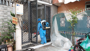 Nhiều học sinh tiếp xúc gần với giáo viên là vợ bệnh nhân 418 ở Đà Nẵng