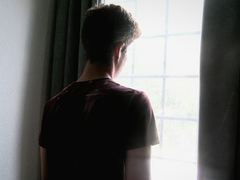 Nỗi kinh hoàng của những bậc cha mẹ bị con cái bạo hành