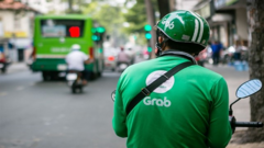 COVID-19: Tìm tài xế Grab chở bệnh nhân 450 tại TP.HCM
