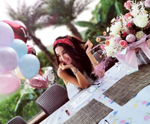 Vẻ trẻ trung kỳ lạ của mỹ nhân 54 tuổi Ôn Bích Hà