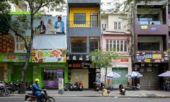 Hàng quán tìm cách sống sót trong đợt dịch mới