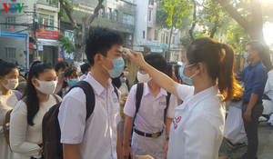 Dịch COVID-19 lan rộng, có nên tổ chức kỳ thi tốt nghiệp THPT 2020?